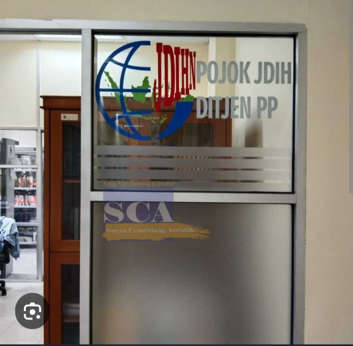 Logo Perusahaan Kaca Kantor