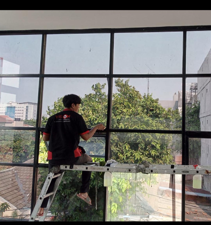 Kaca Film Kantor