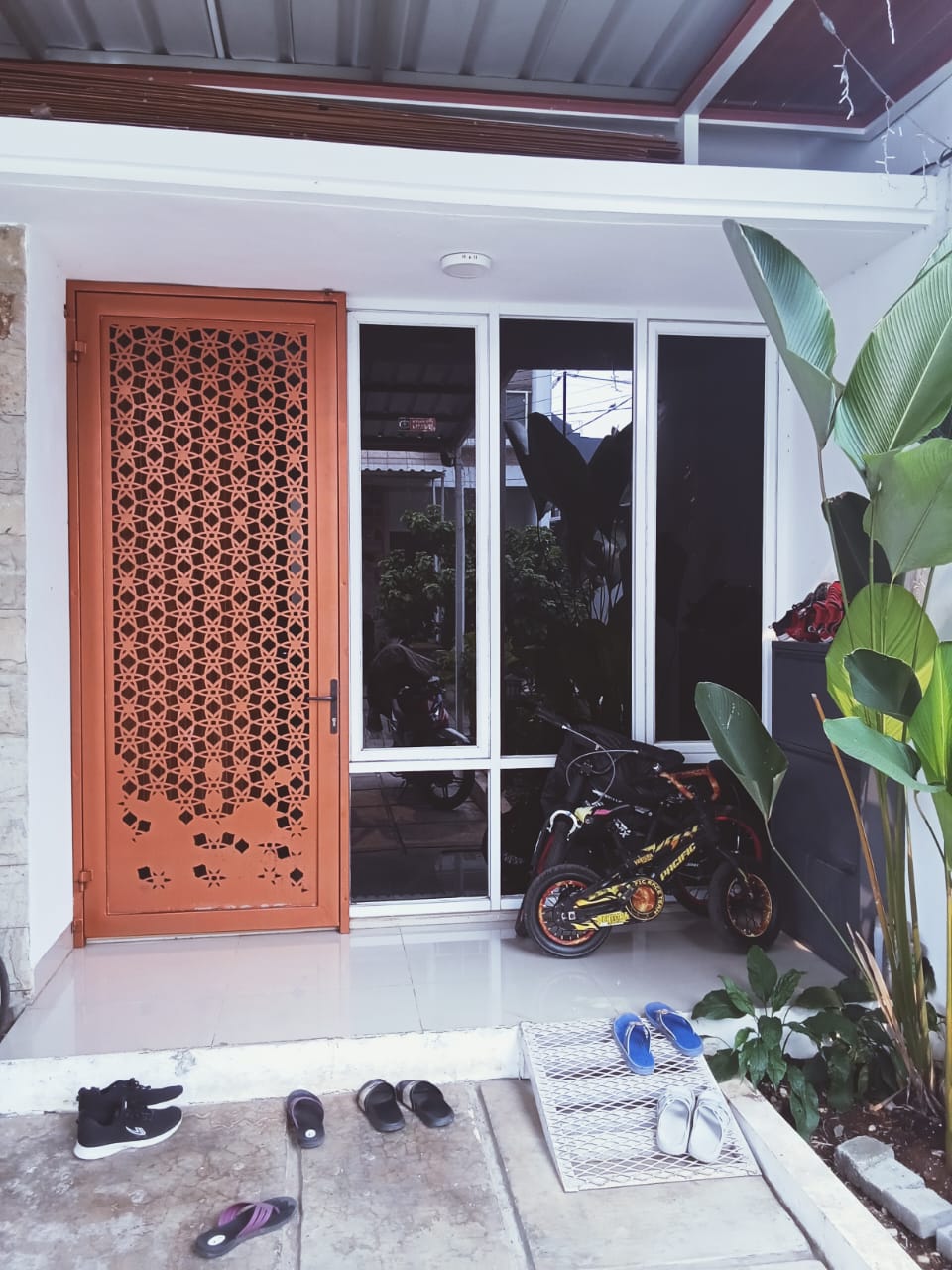 Kaca Film Rumah